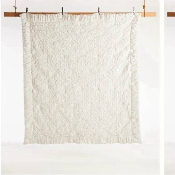 Anthropologie Dahlia Cotton Jersey Floral Quilt Size King NWT